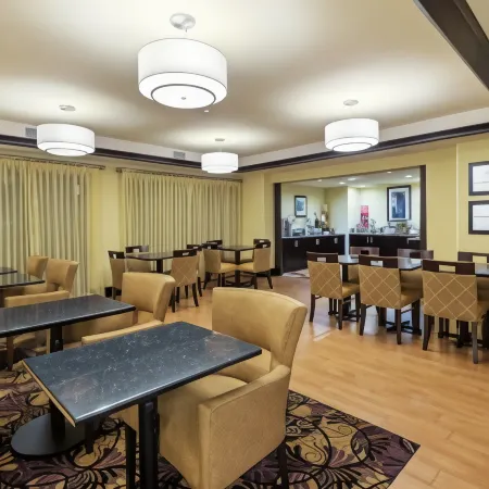 Hampton Inn by Hilton Baton Rouge-I-10 & College Dr. Отели в г. Батон-Руж