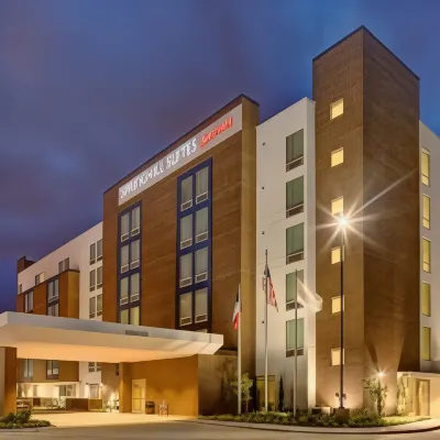SpringHill Suites Dallas Lewisville Отели рядом с достопримечательностью «Tom "Old Man" McCutcheon Disc Golf Course»