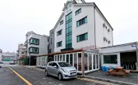 Daecheon Sinhwa Pension