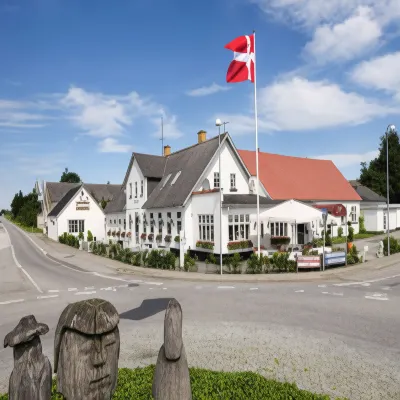 Rold Gl. Kro Hotels in Skørping