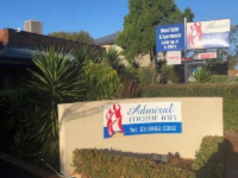 Admiral Motor Inn Hoteles en Rosebud