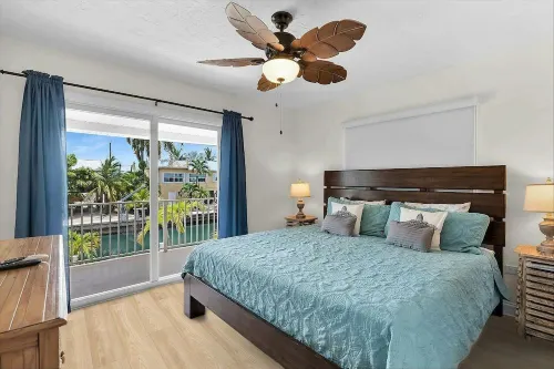 Fall Special Rates!!! Amazing! Pool, Spa,  80' New Dockage, Oceanside!!