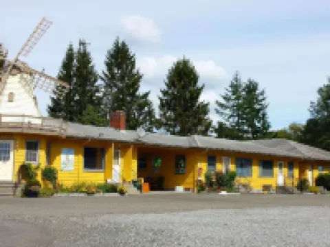 Windmill Inn Lynden Hotels in Lynden