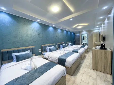 Pulse Pyramids Hotel Отели в г. Qesm Boulaq Ad Dakrour