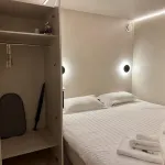 Deep Capsule Hotel (Дип) - С баром