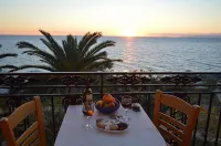 Mani Apartments Suites