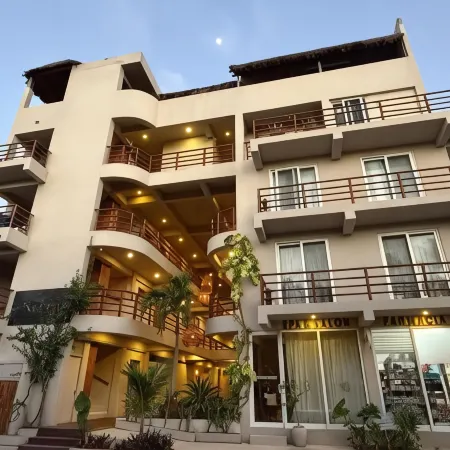 Noah Beach Hotel & Suites