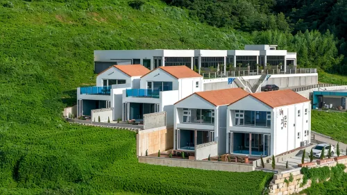 Namhae Jimong Drawing Pool Villa
