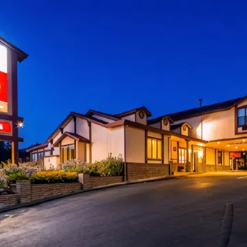 Best Western Plus Humboldt House Inn Отели в г. Гумбольдт