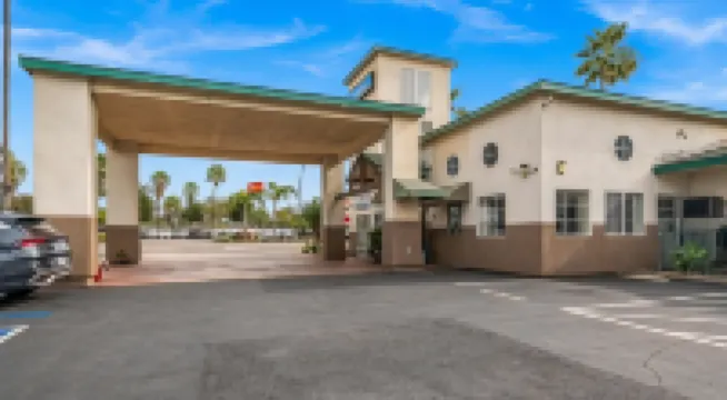 Motel 6 Oceanside, CA – Marina / Camp Pendleton