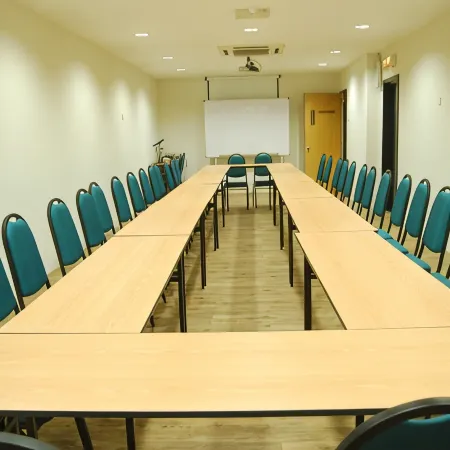 Tras Mutiara Hotel Bentong Отели в г. Бентонг