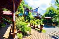 Shiwai Taoyuan B&B