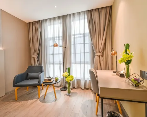 HomeInnSelected (Guangzhou International Financial City Olympic Sports Center Branch) Kamar Photos