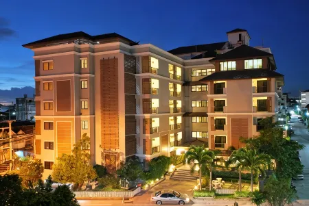 Grand Marina Residence Hotel