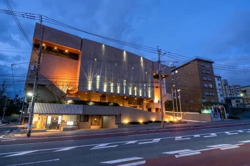 Chigusa Hotel - parking