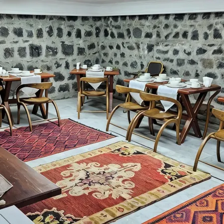 Mihman Konak Hotel Отели в г. Карс
