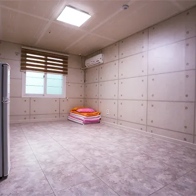 Gyeongju Hyuspia Hotels near يانغسانجاي