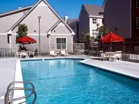 Residence Inn Milpitas Silicon Valley - プール