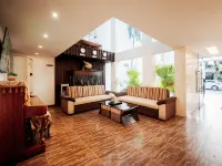 Ngoc Linh Luxury Hotel Hotels near Front Beach