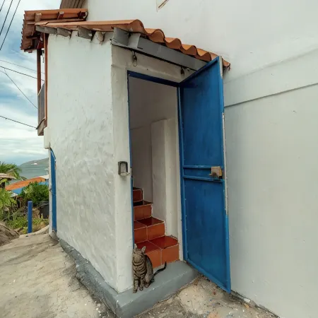 Cozy Top Suite. Ocean View. Pool Access. Taboga Island