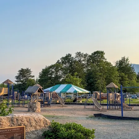 Secluded 3-Bedroom North Conway Retreat – Family-Friendly, Close to Activities