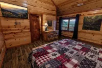 InCabinHeatedPool-JACUZZI-KingBeds- EV Charger - Sleeps20 Aracade EV3 - プライペートプール