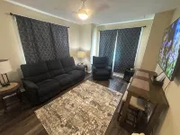 Peaceful 2Br Cottage-Big Backyard Deck, WiFi, Big TV! Parks, Museums, Pit Int’l.