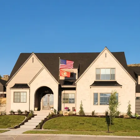 New to Market - Stunning Guest Suite with Mountain Views + year round recreation