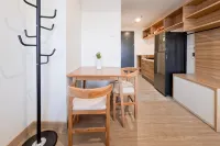 Simple and Tidy Studio Apartment Collins Boulevard By Travelio