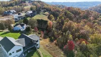 Panoramic Views! Luxury Norris Lake & Mountain Retreat w Pool, Spa, & Beachfront - 4 tähden