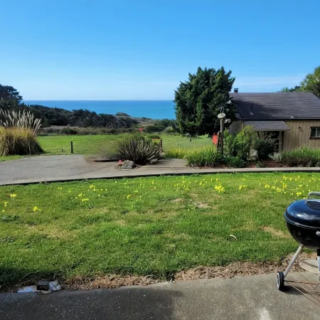 Fort Ross Lodge