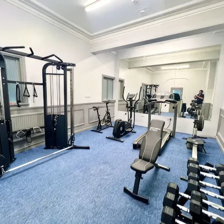 Romantic King Apt w/ Sea View, Free Gym & Parking