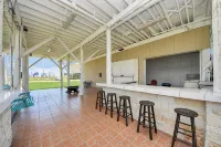 Spacious deck 5-bedroom home in Freeport with WiFi, 3 full baths sits on canal.