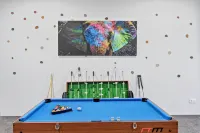 King’s Deluxe Party House | Cinema • Karaoke • Spa • BBQ