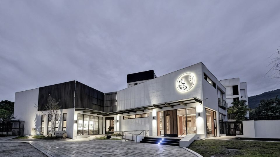 Yen Hotspring