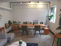 Airy Stay on Carnarvon - Inns
