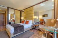 Turim Av Liberdade Hotel - Balcony