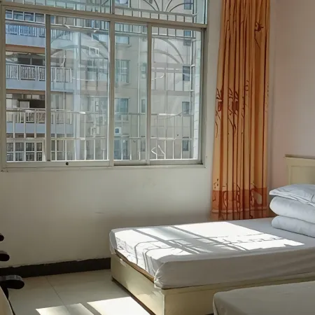 Lipu Chaohui Hotel