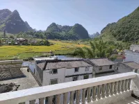 He Xiang night house - Parkplatz