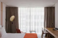Lumen Hotel & the Lisbon Light Show - balkon