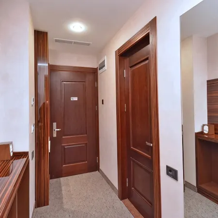 BM Avenue Hotel