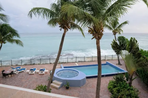 Il Punto Blu - Beautiful renovated condo, AC, WIFI, walkable restaurants/beach. - 4 ดาว