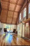 Hot Tub & Sauna - 1 mile from Mount Rainier NP - Forest view - Sleeps 8 - Hytter