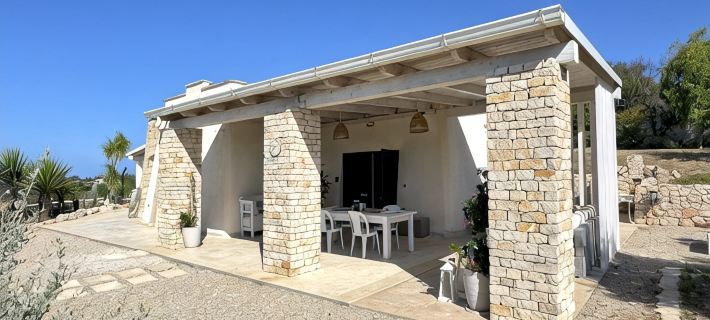 Villa Hotels in Salve