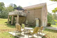 Gated Private Hilltop Villa, 3 bed, 3 bath, pool, spa on 50 acres, near airport - Wifi