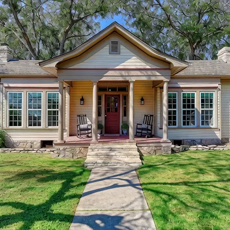 The Lazey Dazey Cottage, Dating back to 1884 in Hico, Texas