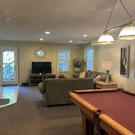 Heart of Duck!!  Heated Pool, Hot Tub, Golf Cart