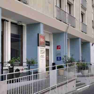 ibis Millau Hotel Exterior