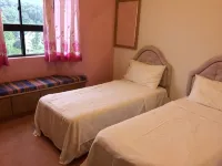 2 Bedrooms Apartment by Paul - Pensions