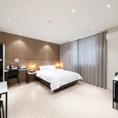 Gwangju Edition Hotel Gwangcheon Branch (Formerly Urban Life Hotel) Hotels near Nongseong Station